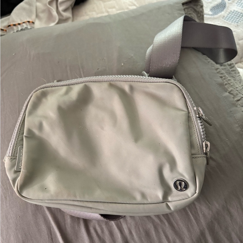 Lululemon Athletica Gray everywhere Belt Bag